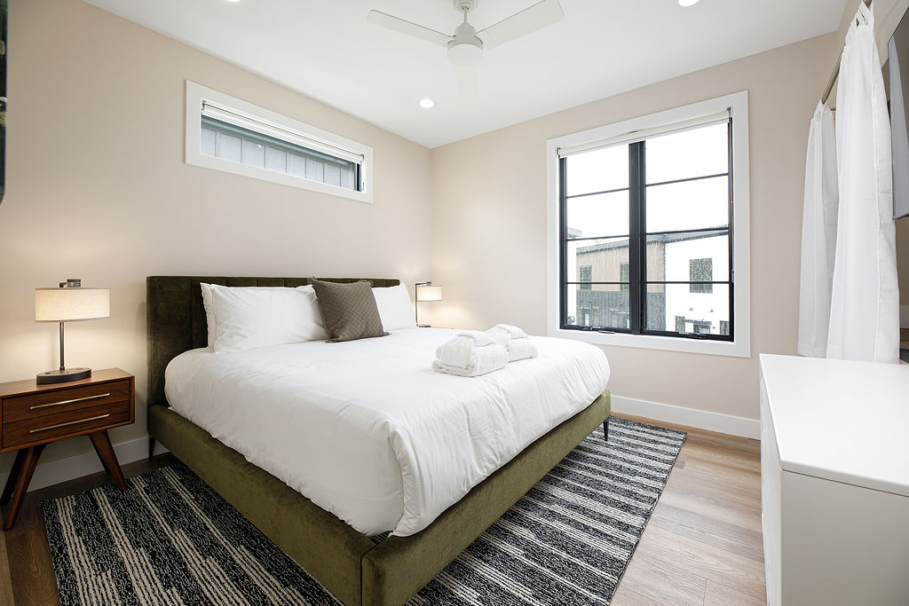 307 bedroom